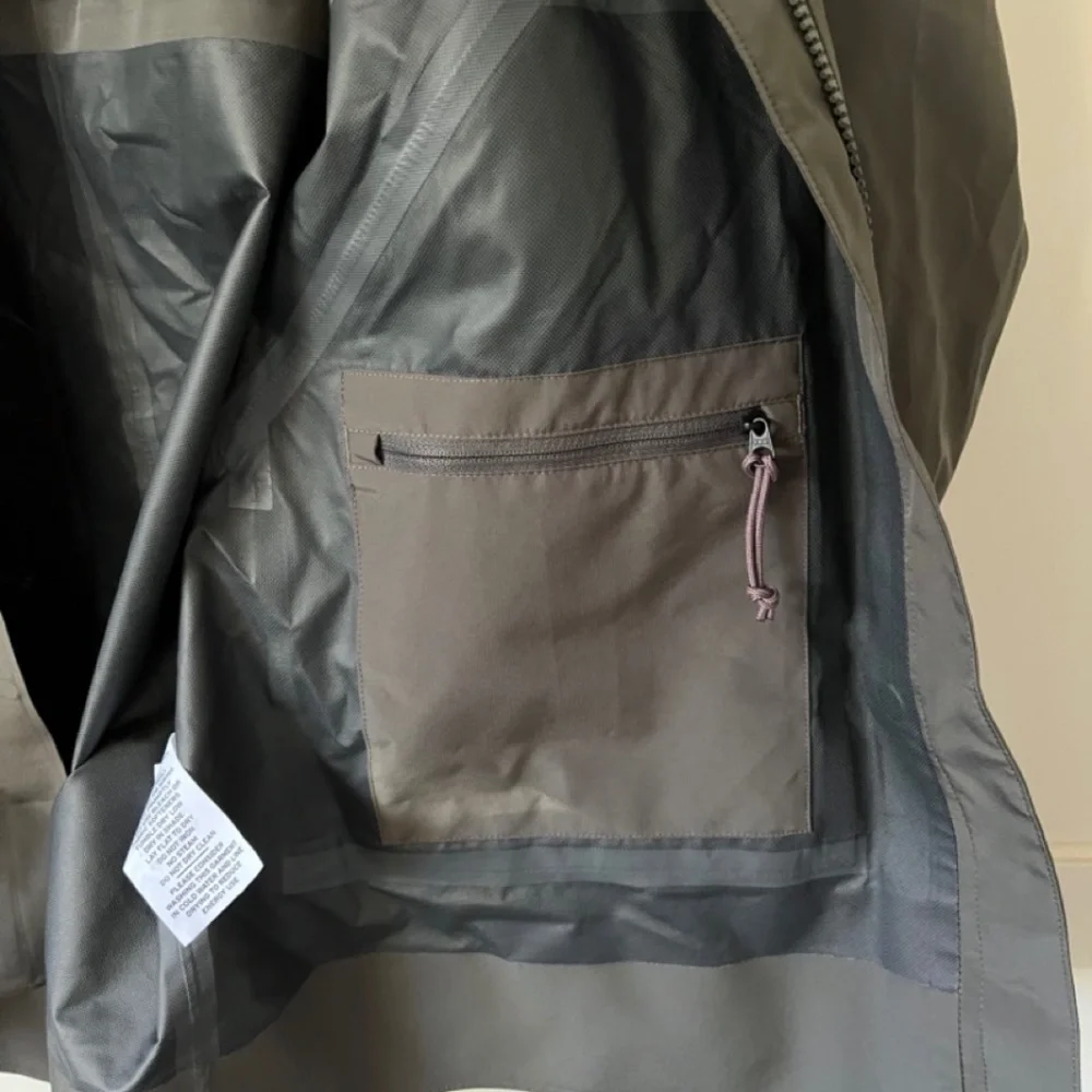 REI waterproof rain jacket anorak in olive green - Picture 6 of 6